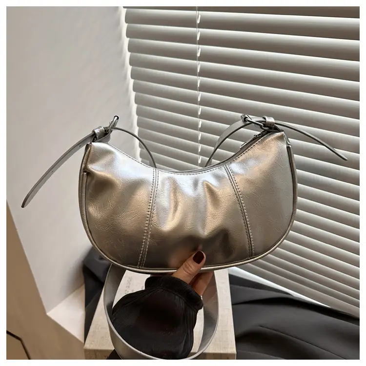 Silver Casual Shoulder Bag Large Capacity 2024 - Image 3