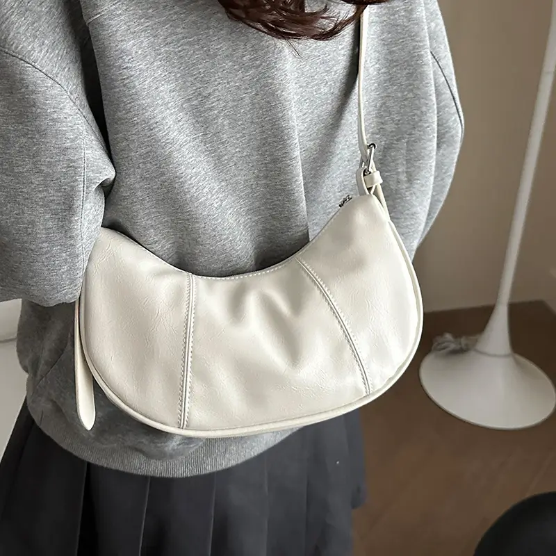 White Pouchy Shoulder Messenger Bag 2024 - Image 8
