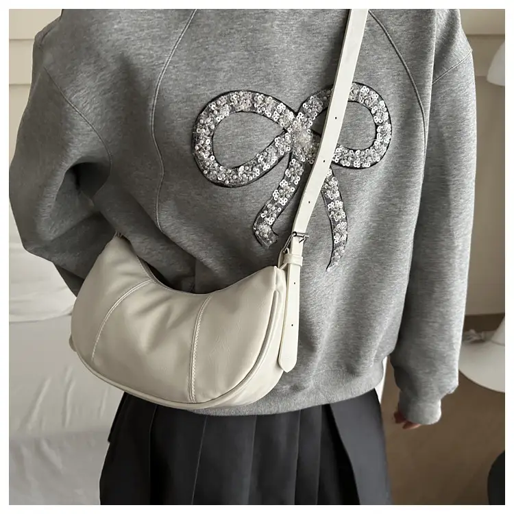 White Pouchy Shoulder Messenger Bag 2024 — feature 18