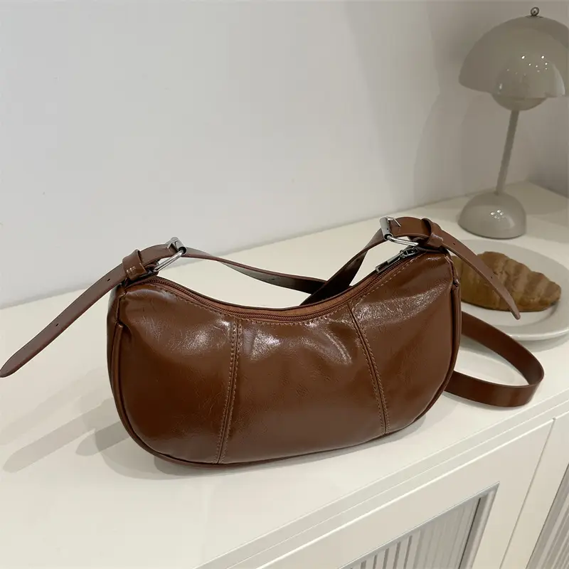 White Pouchy Shoulder Messenger Bag 2024 - Image 4