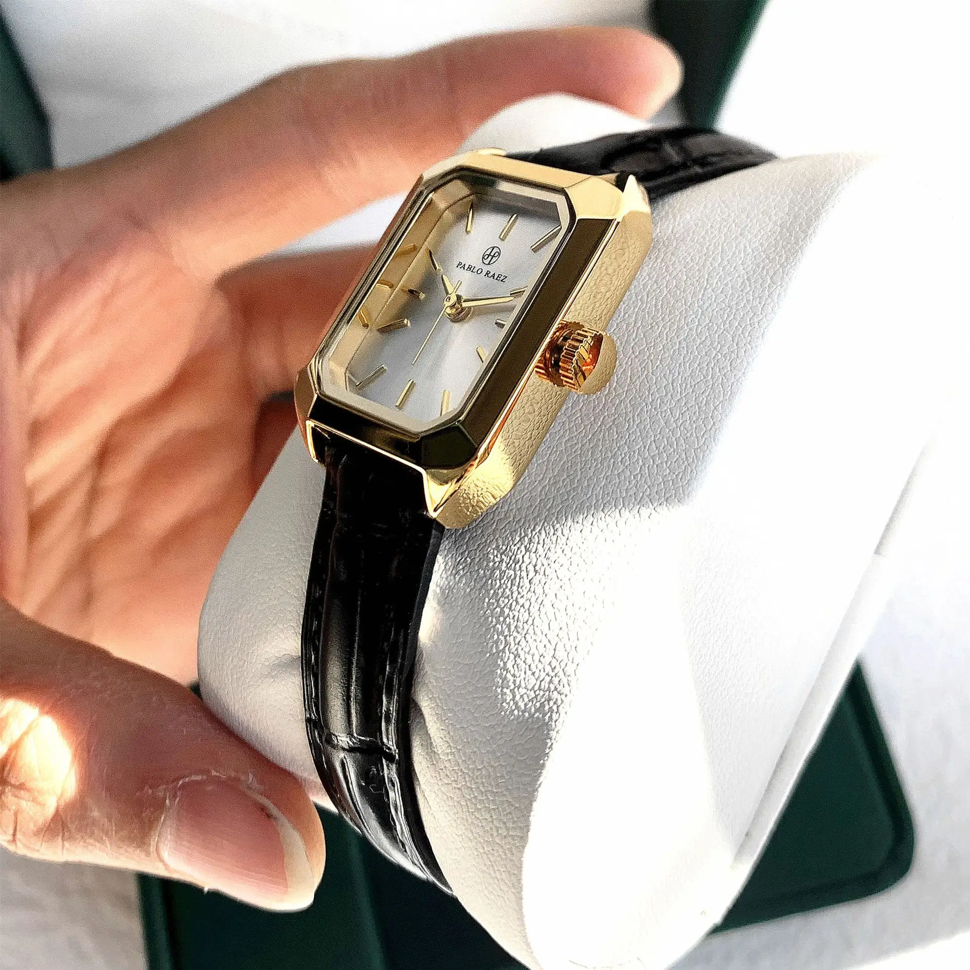 Women's Square Watch Gold Black Leather Quartz Wristwatch - Image 7