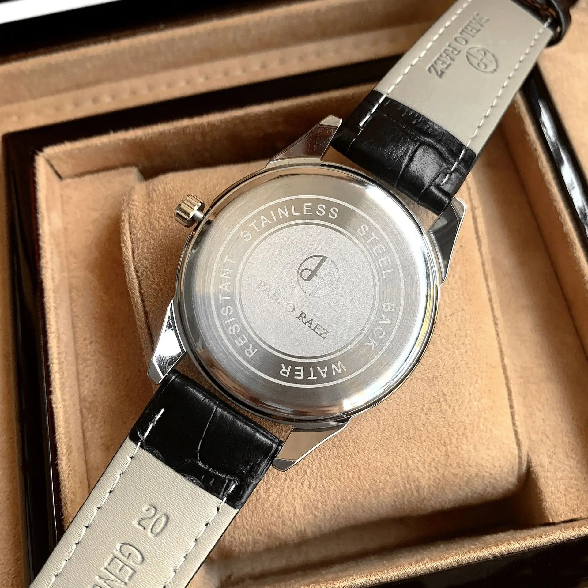Men's Quartz Watch Brown Leather Strap White Dial — feature 29