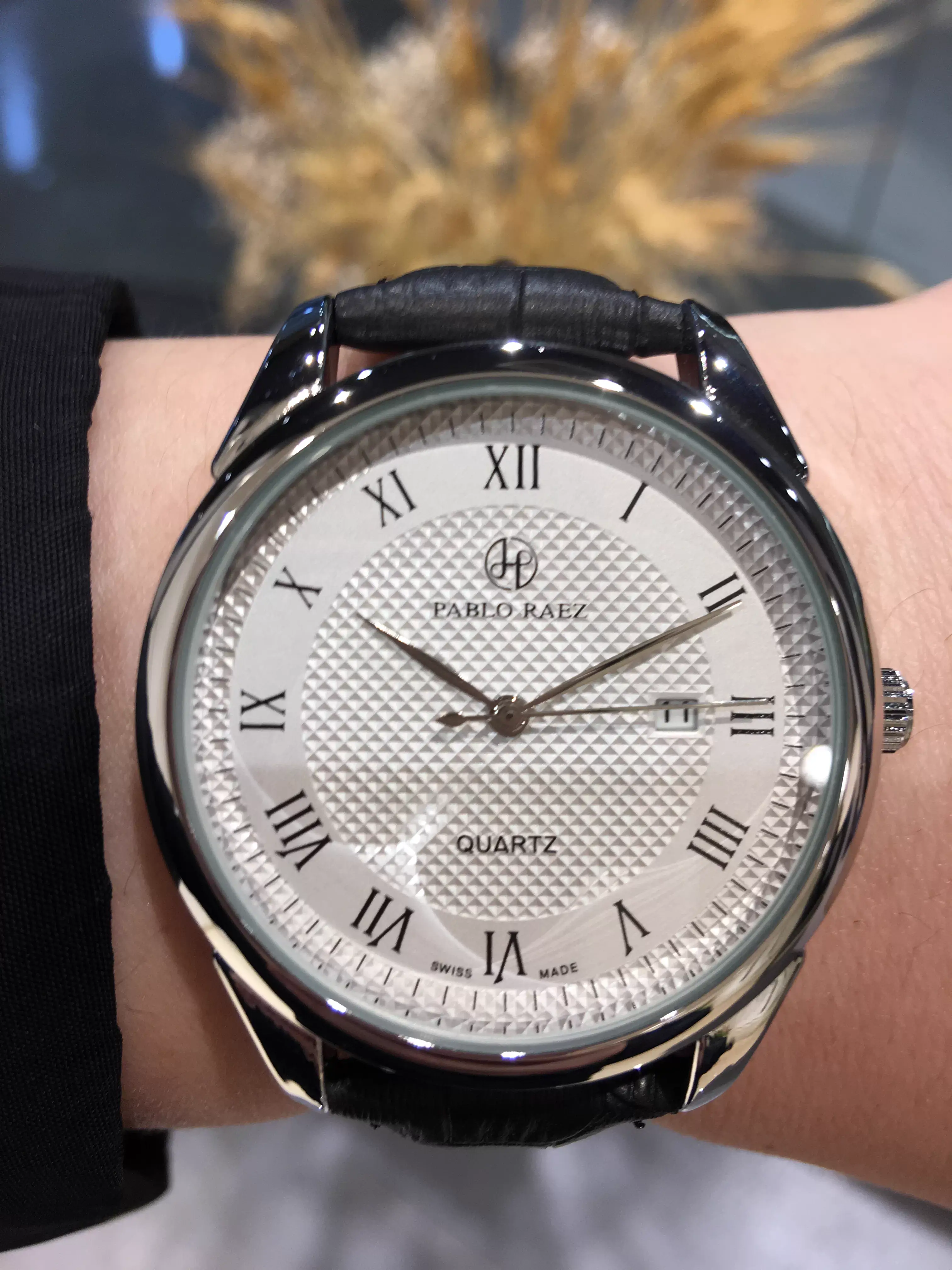 Men's Black Quartz Watch with Roman Numeral & Mesh Band — feature 12
