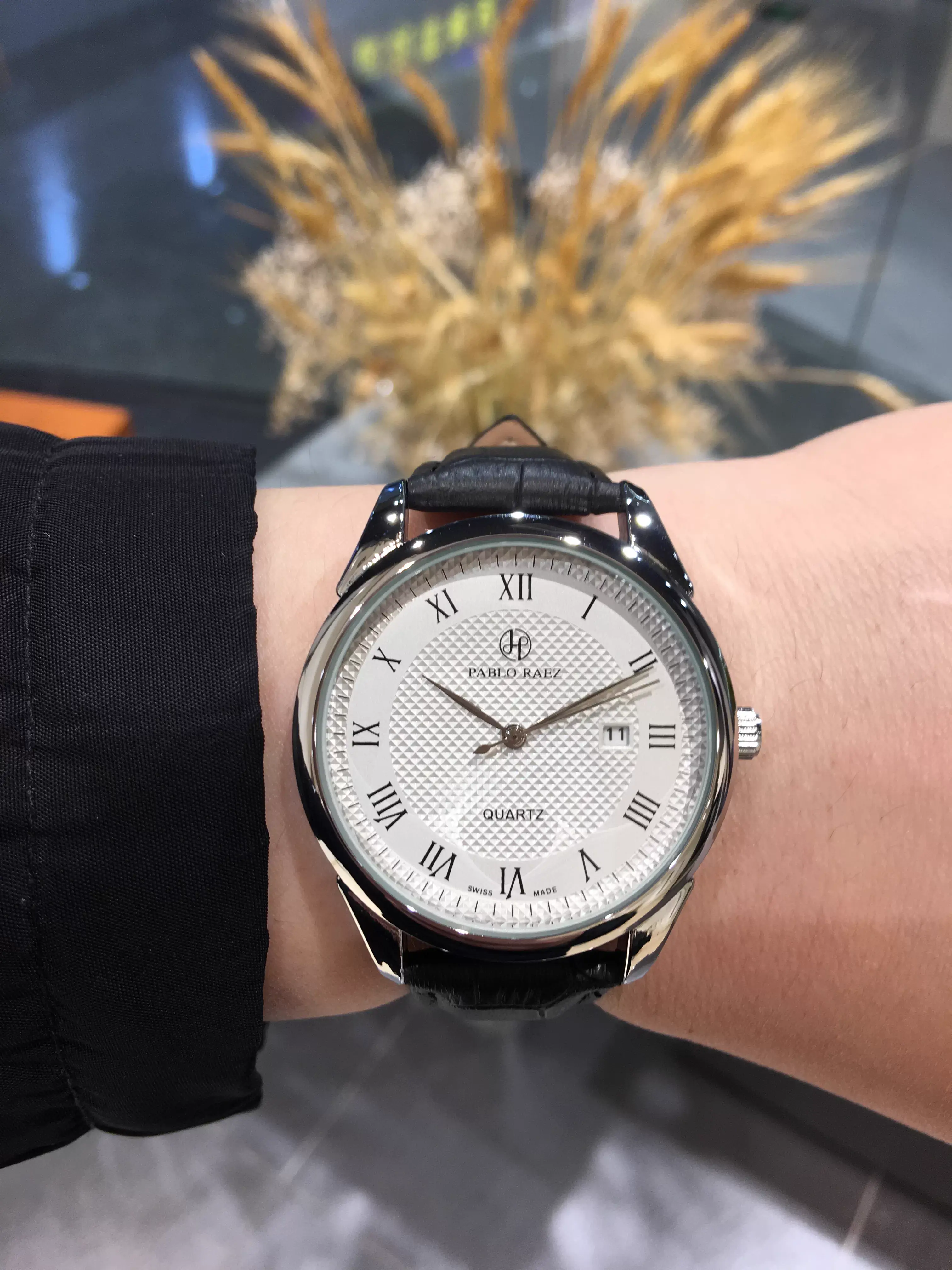Men's Black Quartz Watch with Roman Numeral & Mesh Band — feature 13