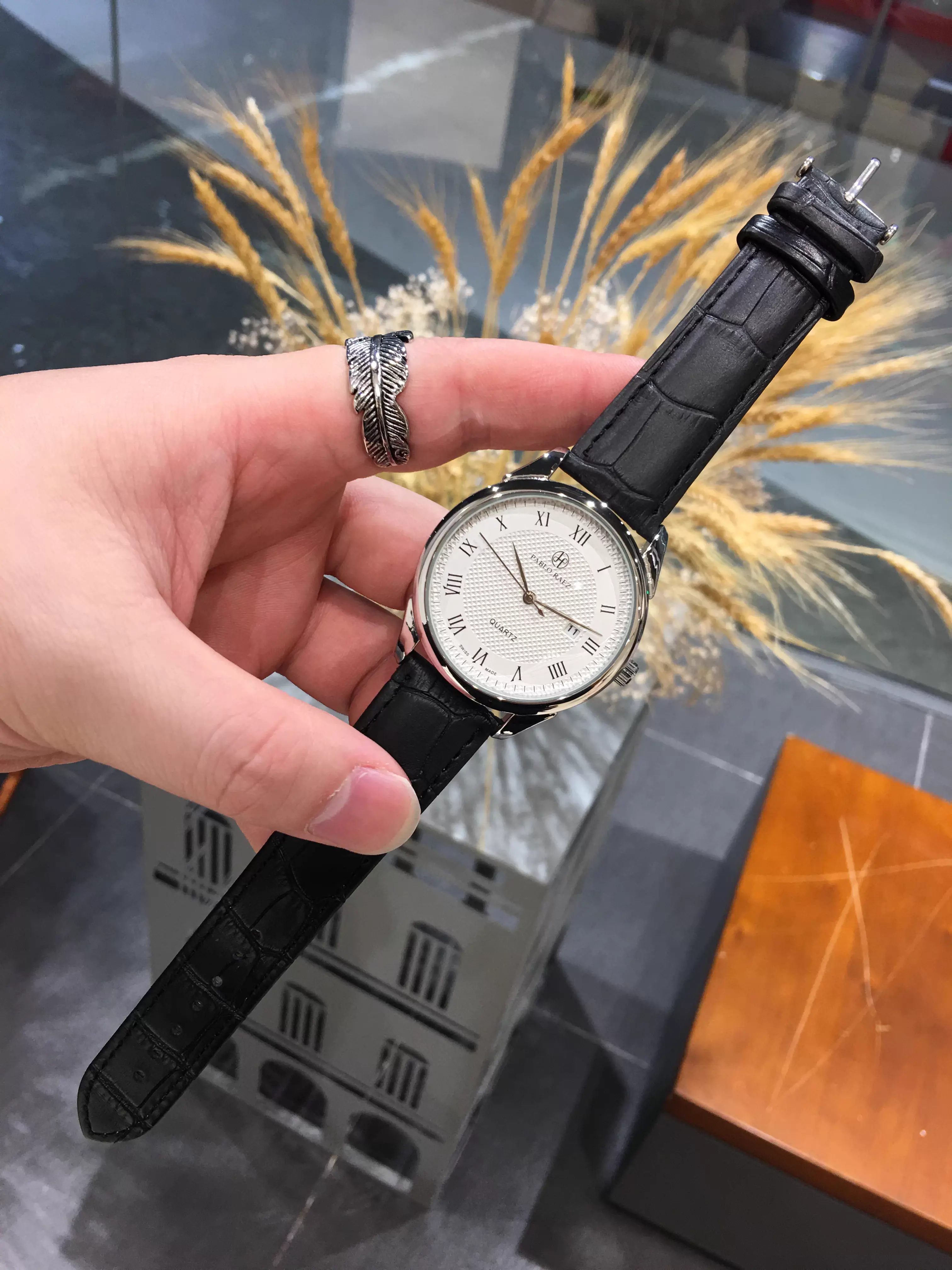 Men's Black Quartz Watch with Roman Numeral & Mesh Band — feature 16