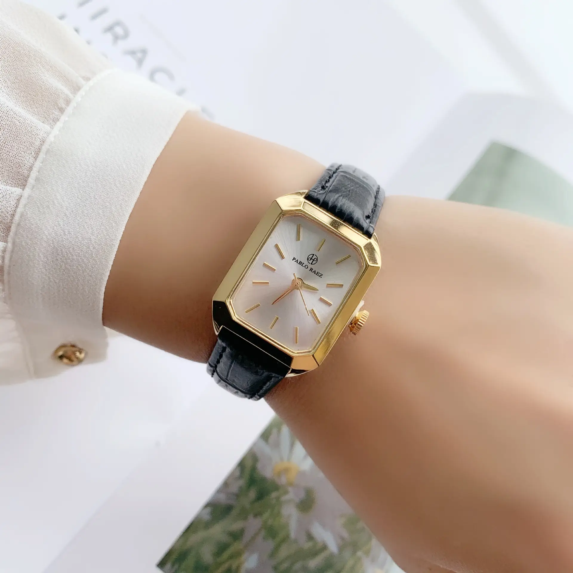 Light Luxury Green Watch for Women Office Gift — feature 12