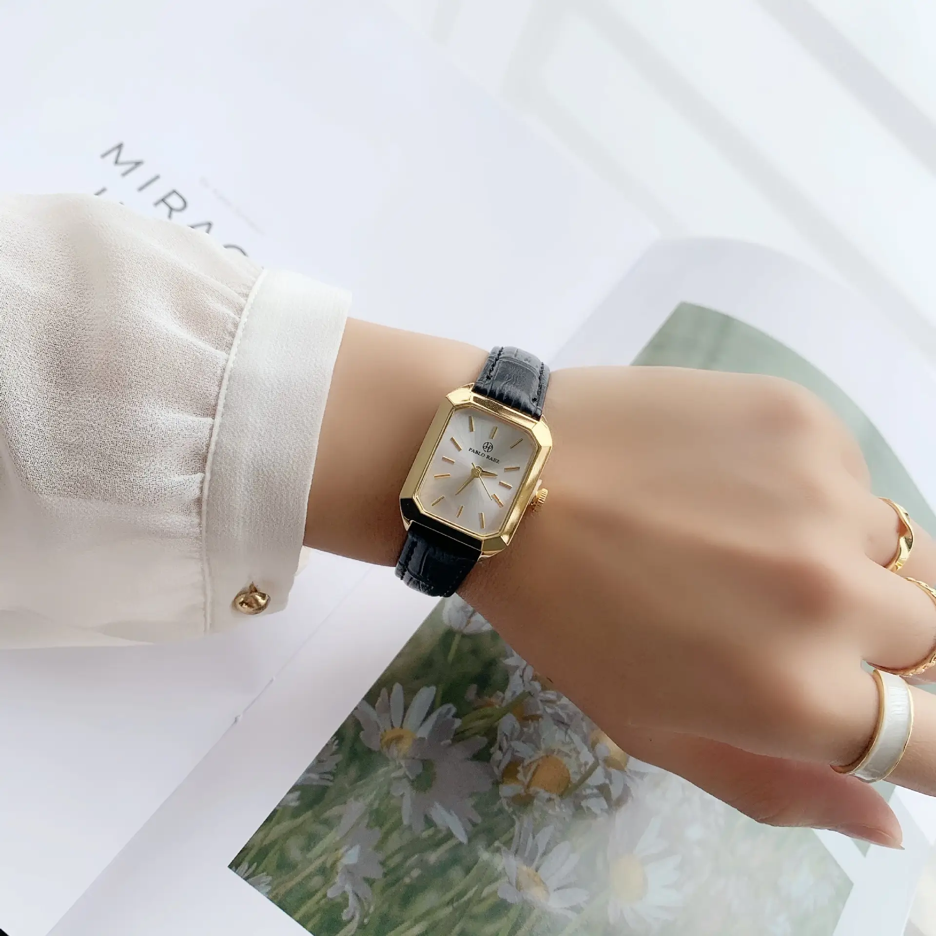 Light Luxury Green Watch for Women Office Gift — feature 13