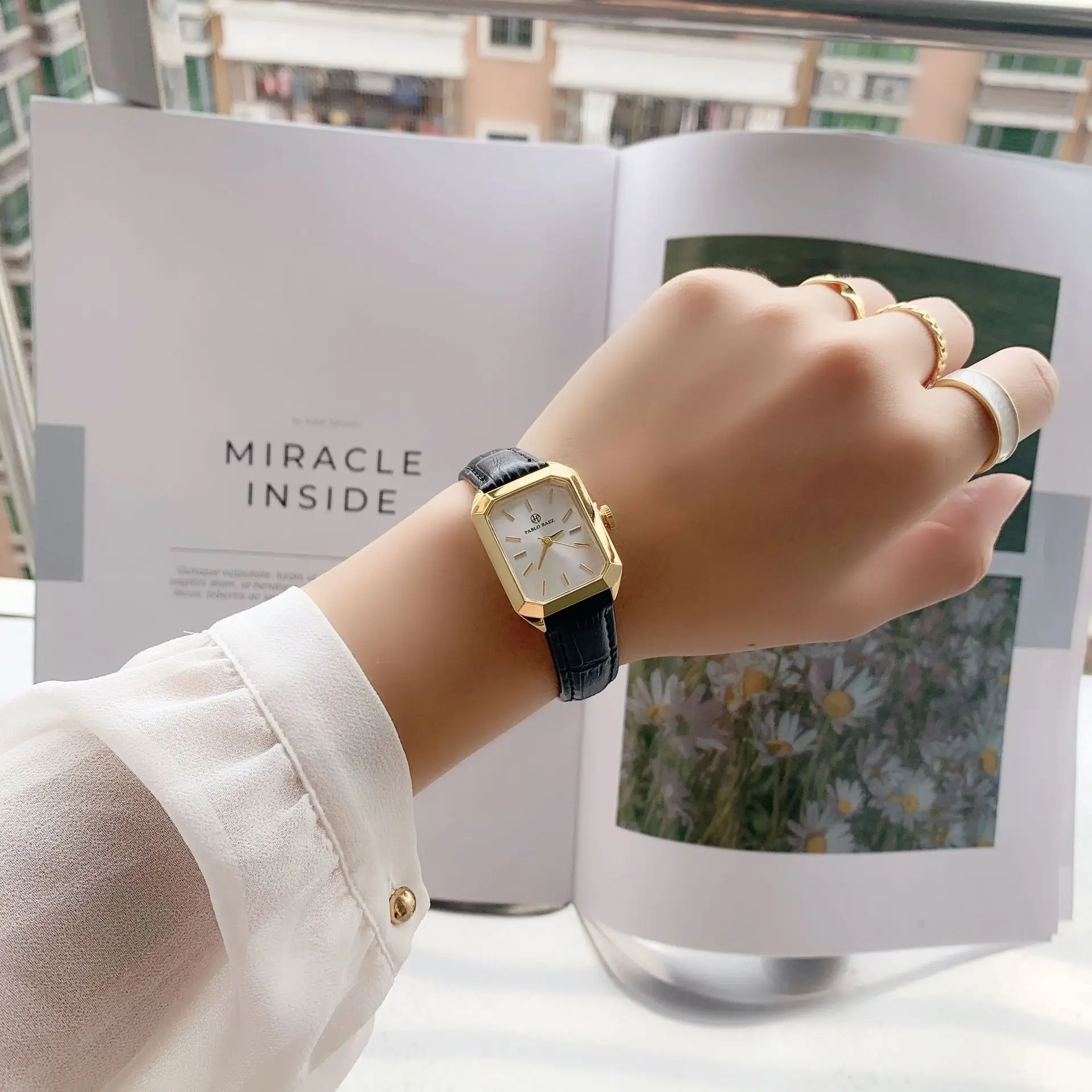 Light Luxury Green Watch for Women Office Gift — feature 31