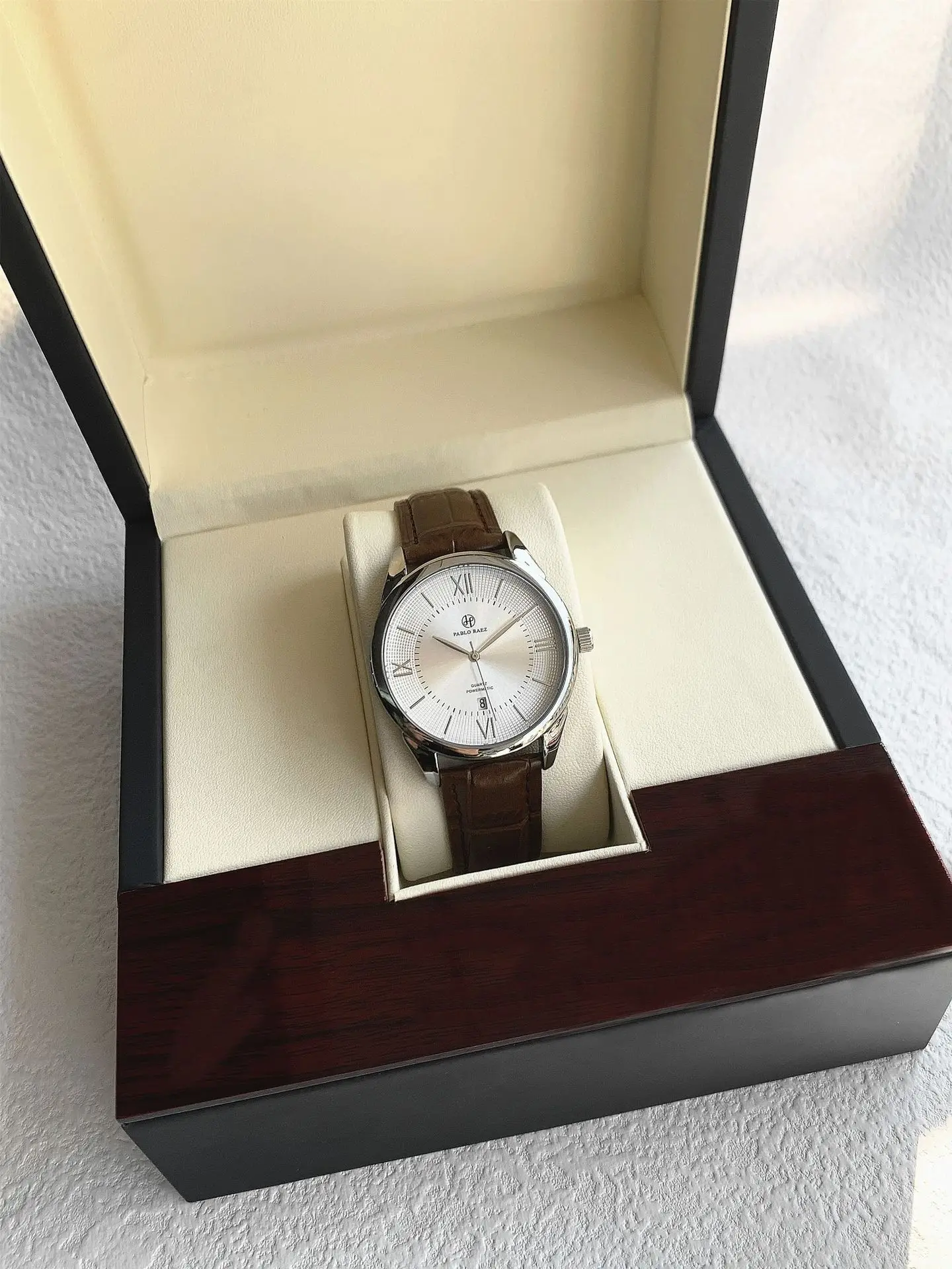 Men's Quartz Watch Brown Leather Band Waterproof Fashion — feature 16
