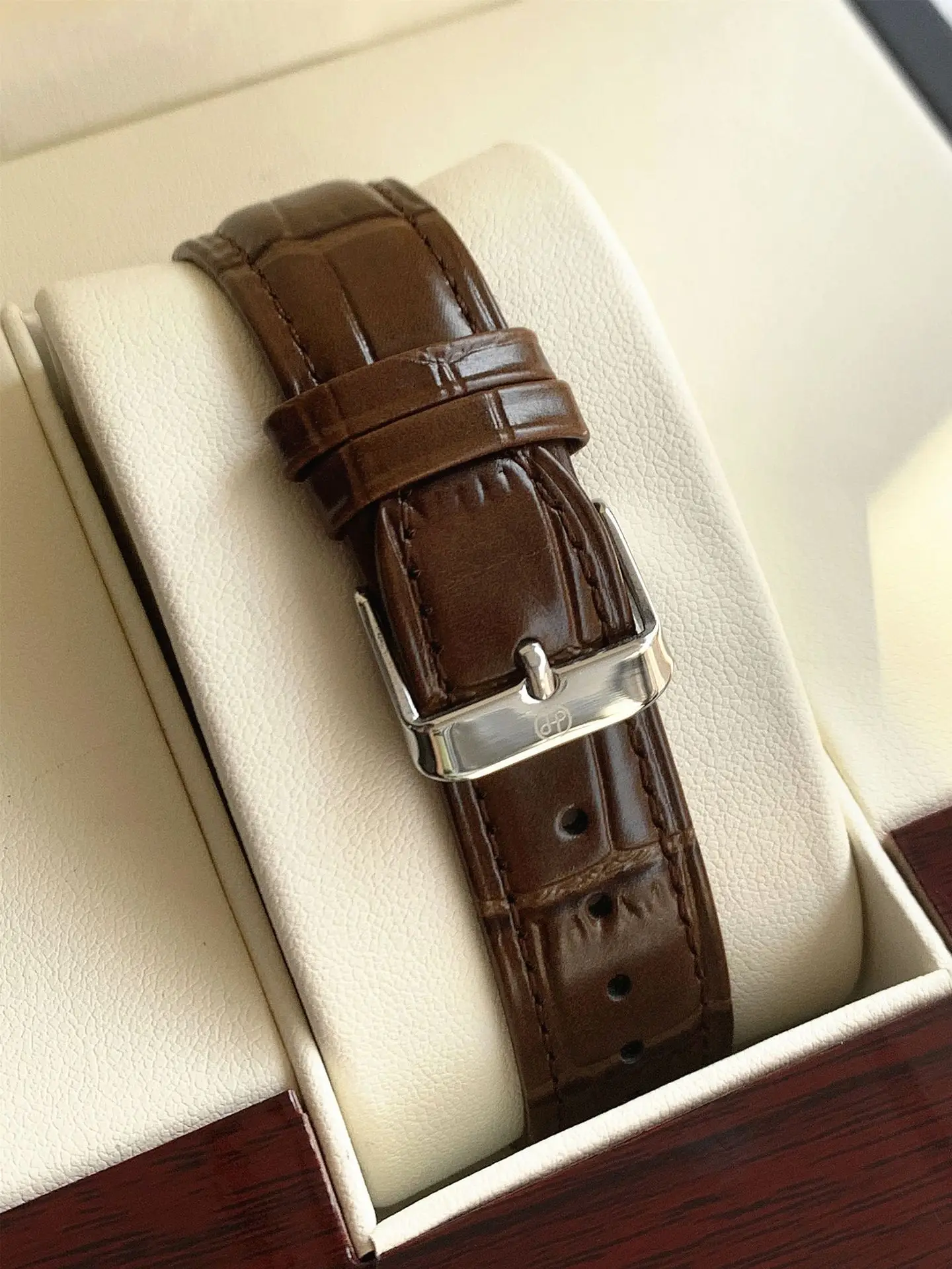 Men's Quartz Watch Brown Leather Band Waterproof Fashion — feature 7