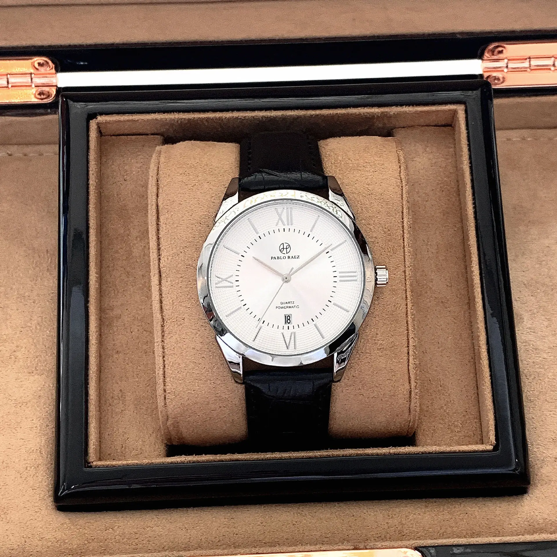 Men's Quartz Watch with Black Leather Strap and Stainless Steel Case — feature 30