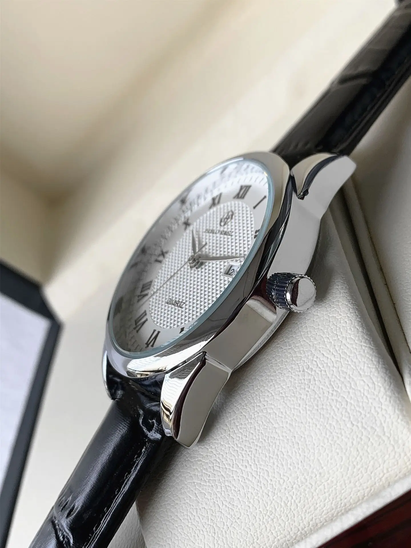 Men's Black Quartz Watch with Leather Belt — feature 13
