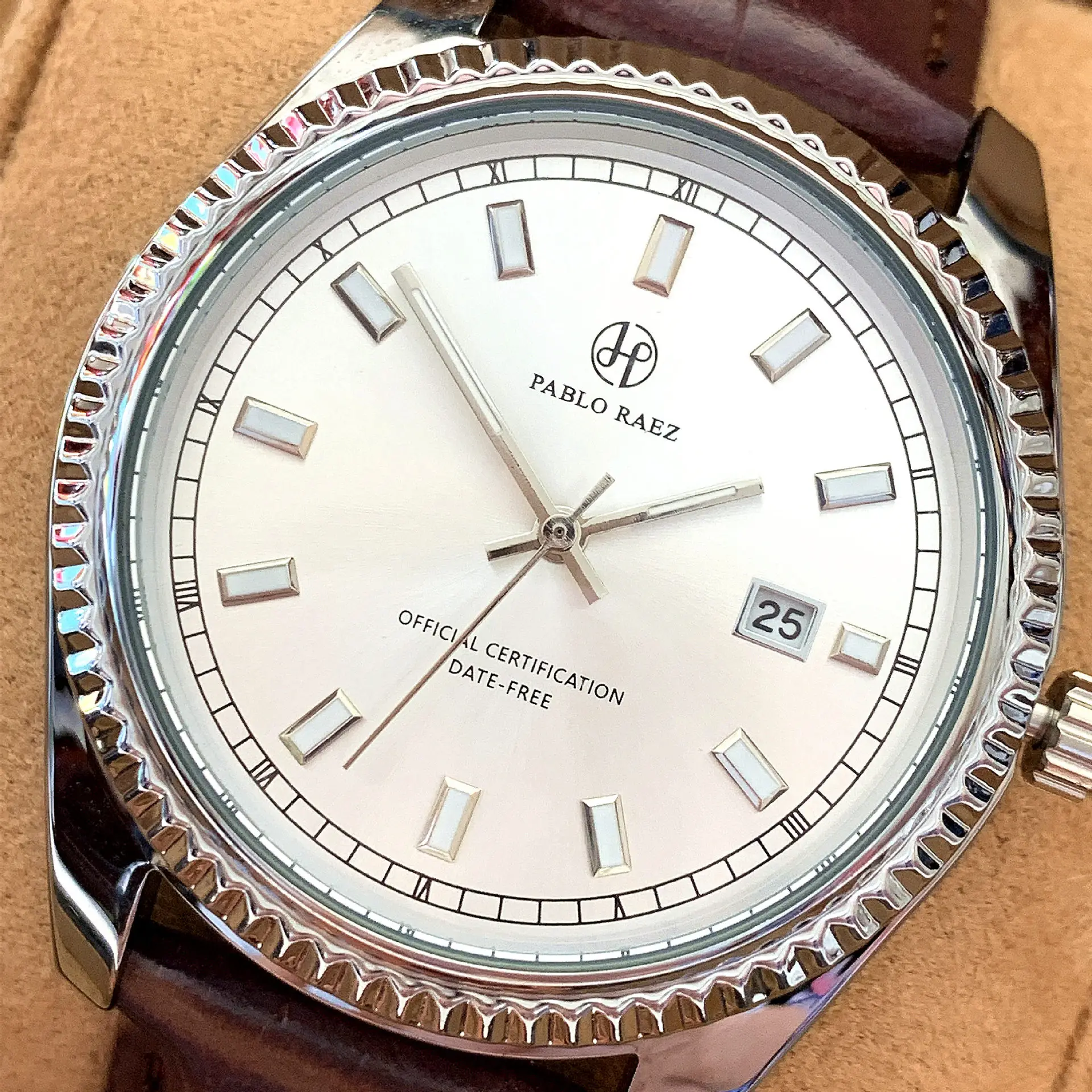 Luminous Men's Watch Black Stainless Strap Waterproof — feature 26