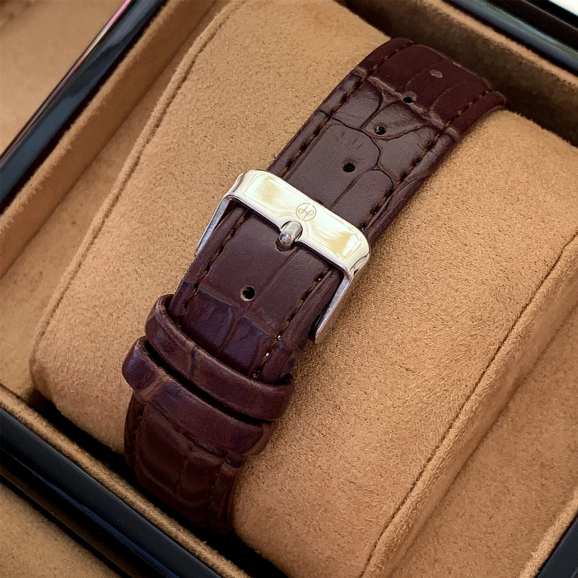 Luminous Men's Watch Black Stainless Strap Waterproof — feature 28