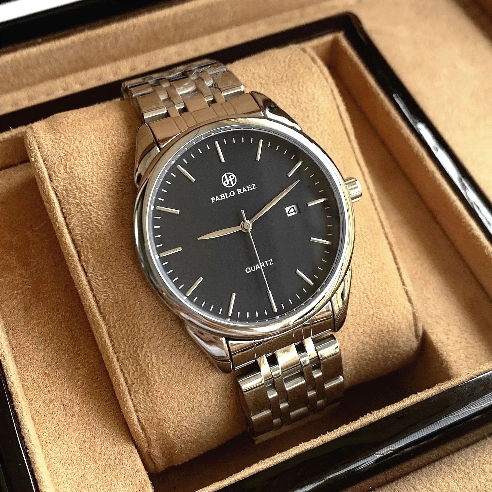 Men's Stainless Steel Quartz Watch Wholesale Silver — feature 18