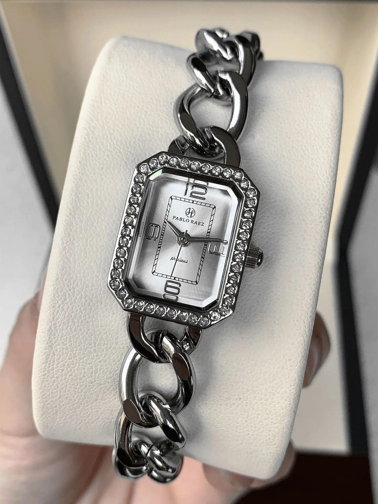 Light Luxury Women's Square Rhinestone Bracelet Watch — feature 19