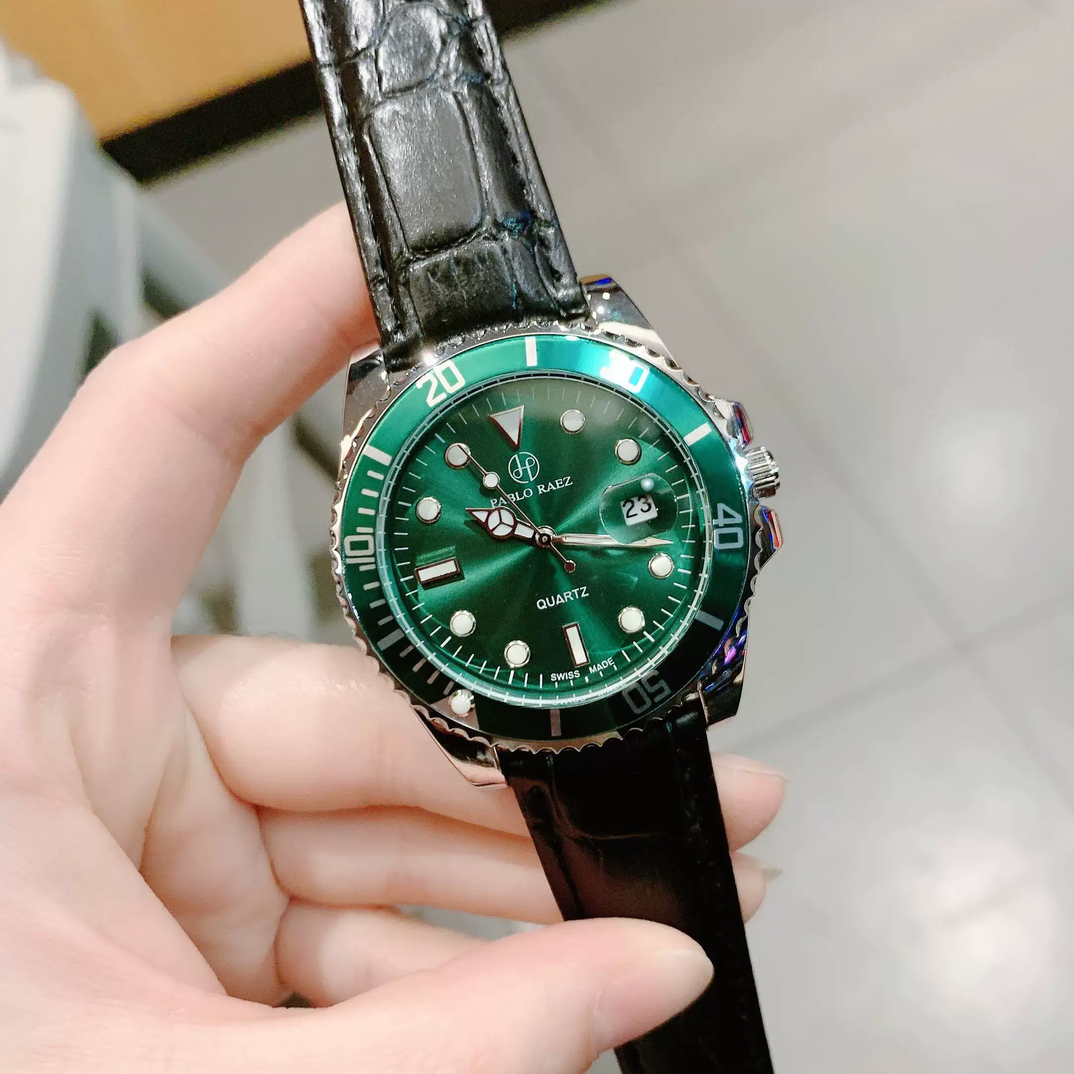 PABLO Green Dial Men's Quartz Watch with Mesh Band — feature 20