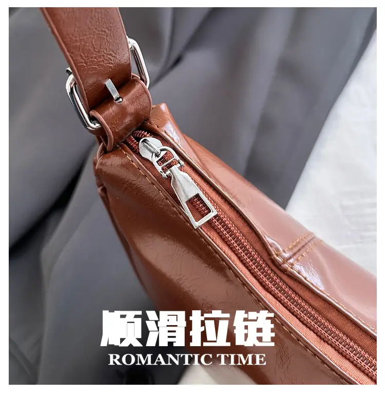 Silver Korean Niche Shoulder Crossbody Bag for Women — feature 3