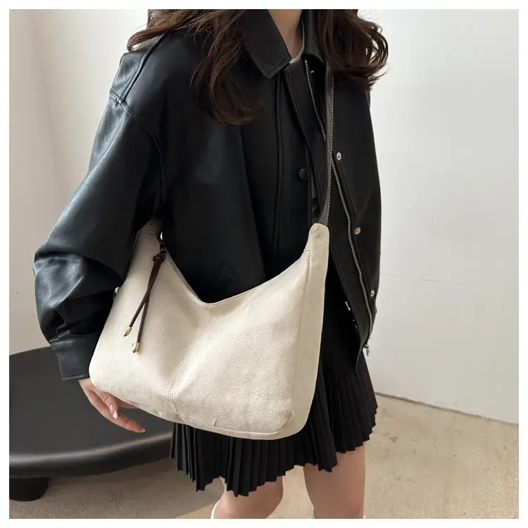 Black Frosted Shoulder Bag for Women 2024 — feature 13