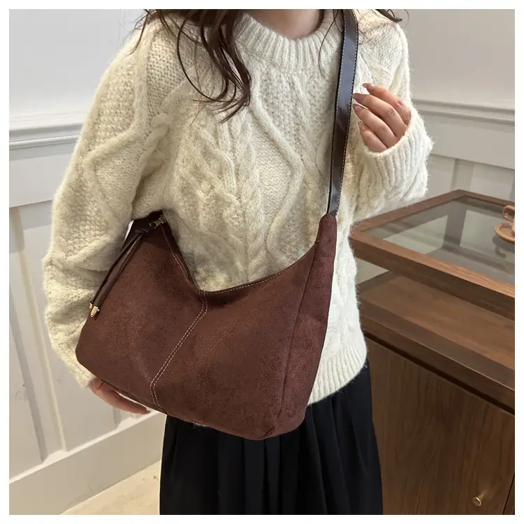 Black Frosted Shoulder Bag for Women 2024 — feature 17