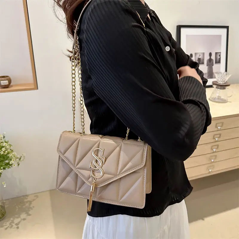 White Chain Crossbody Bag Women 2024