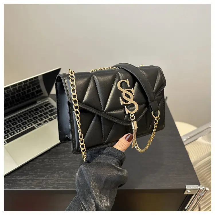 White Chain Crossbody Bag Women 2024 — feature 11