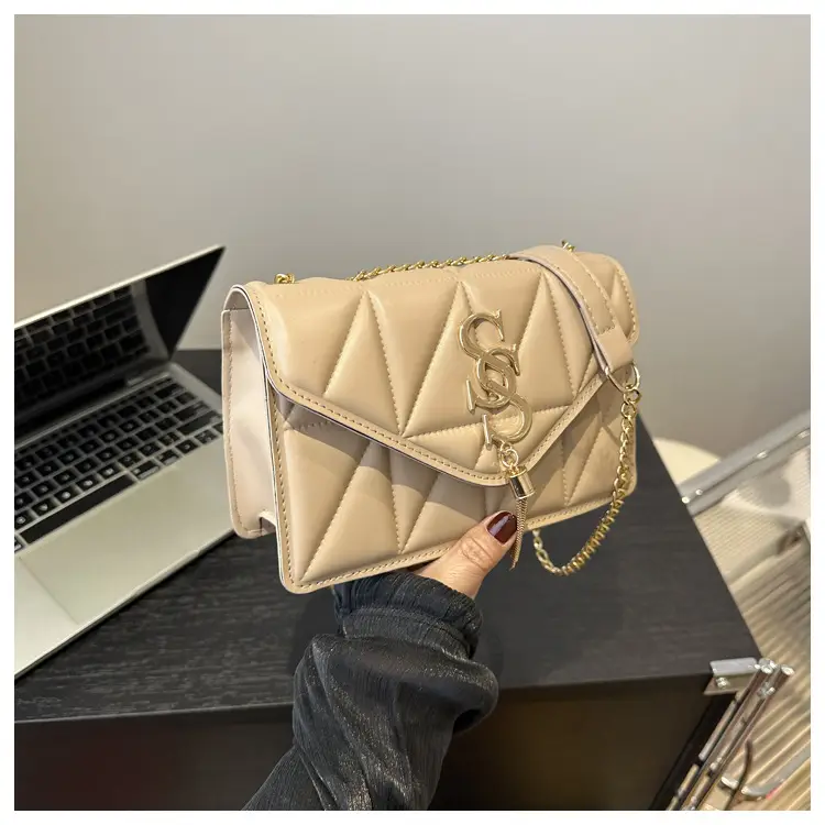 White Chain Crossbody Bag Women 2024 — feature 13