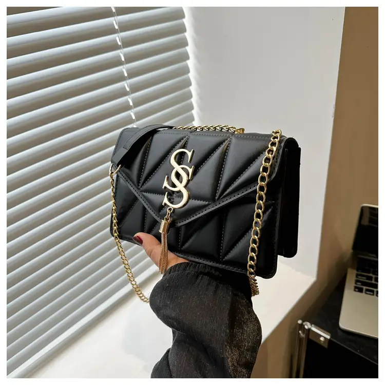 White Chain Crossbody Bag Women 2024