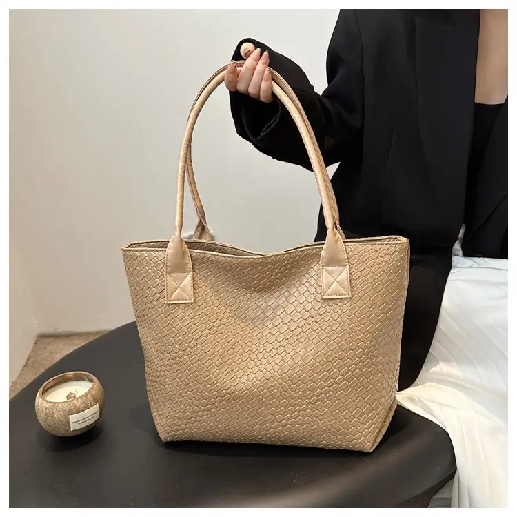 Women Woven Handbag Large Capacity Retro 2024 - Image 6
