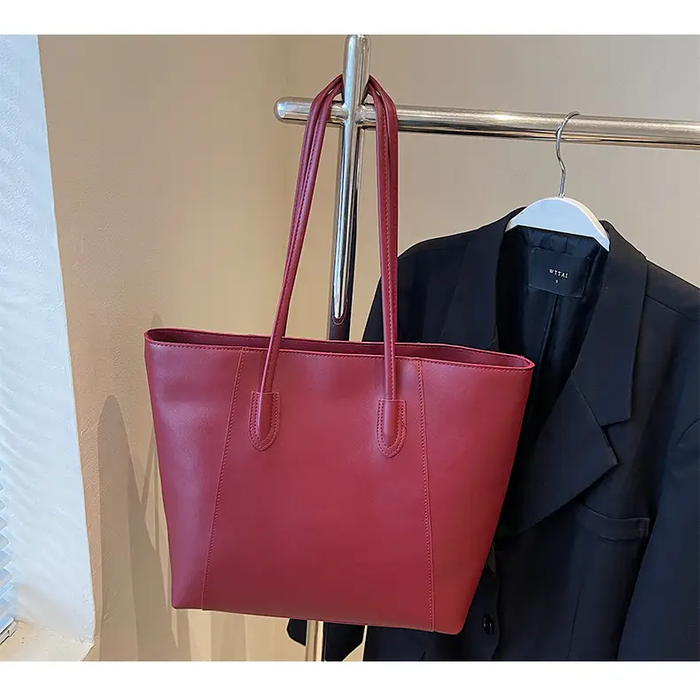 Women Large Capacity Red Leather Tote Bag — feature 23