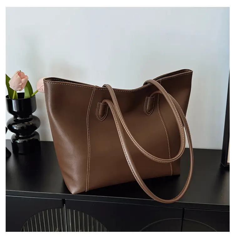 Women Large Capacity Red Leather Tote Bag - Image 4