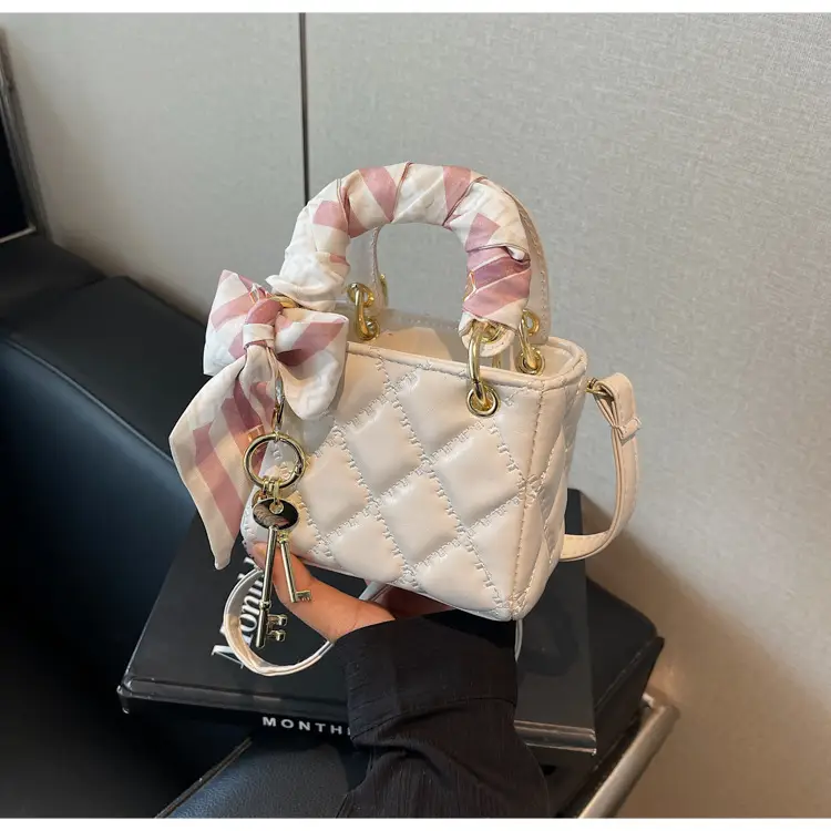 Cross-Border Small Handbag Women European American Fashion — feature 15