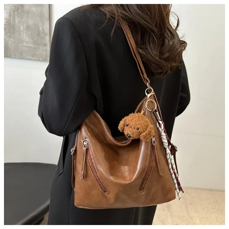Black Leather Shoulder Bag for Women Autumn Winter — feature 9