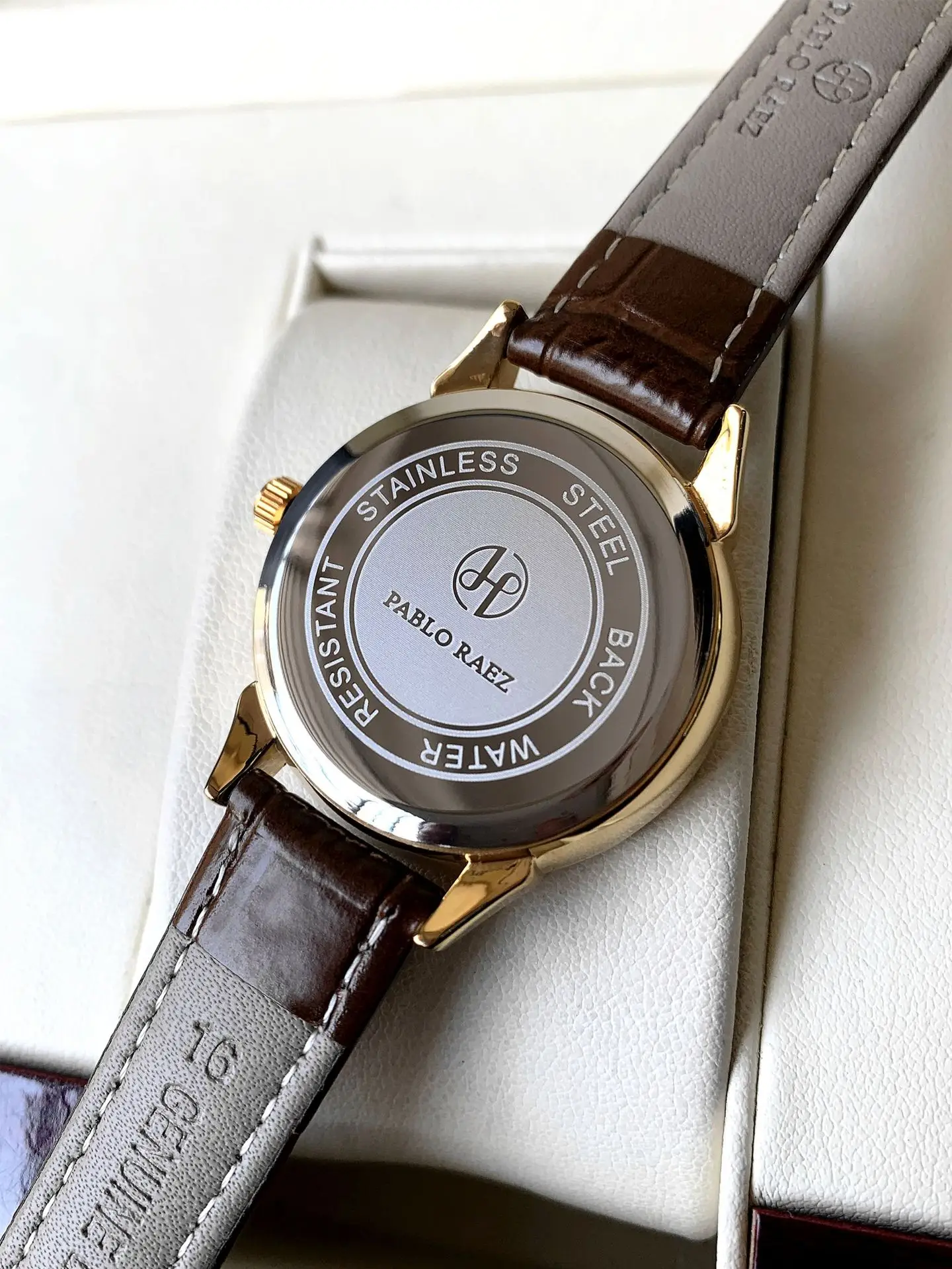 Luxury Gold Rhinestone Watch for Women Waterproof Brown Leather — feature 16