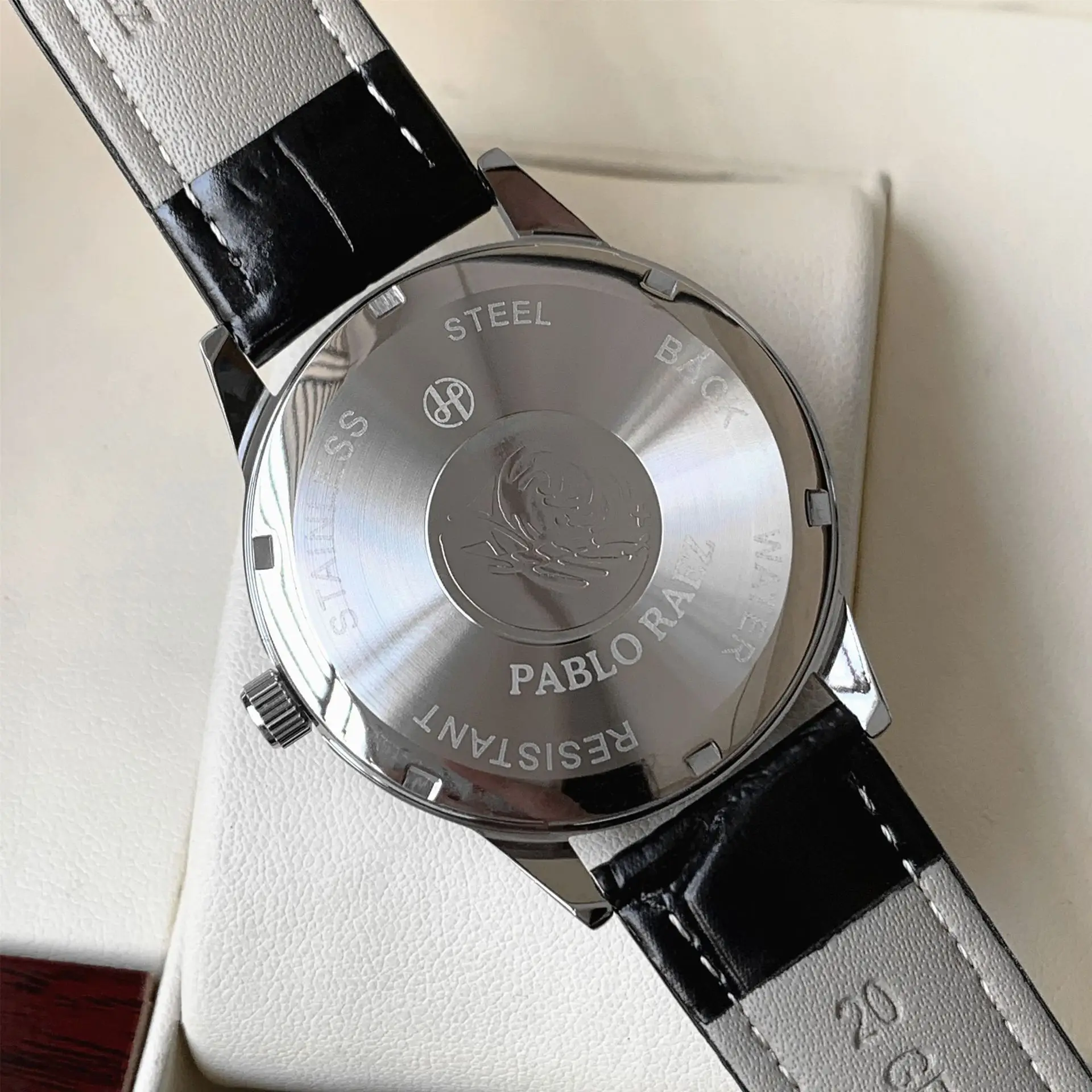 Men's Stainless Steel Quartz Watch with Calendar & Waterproof Design - Image 7