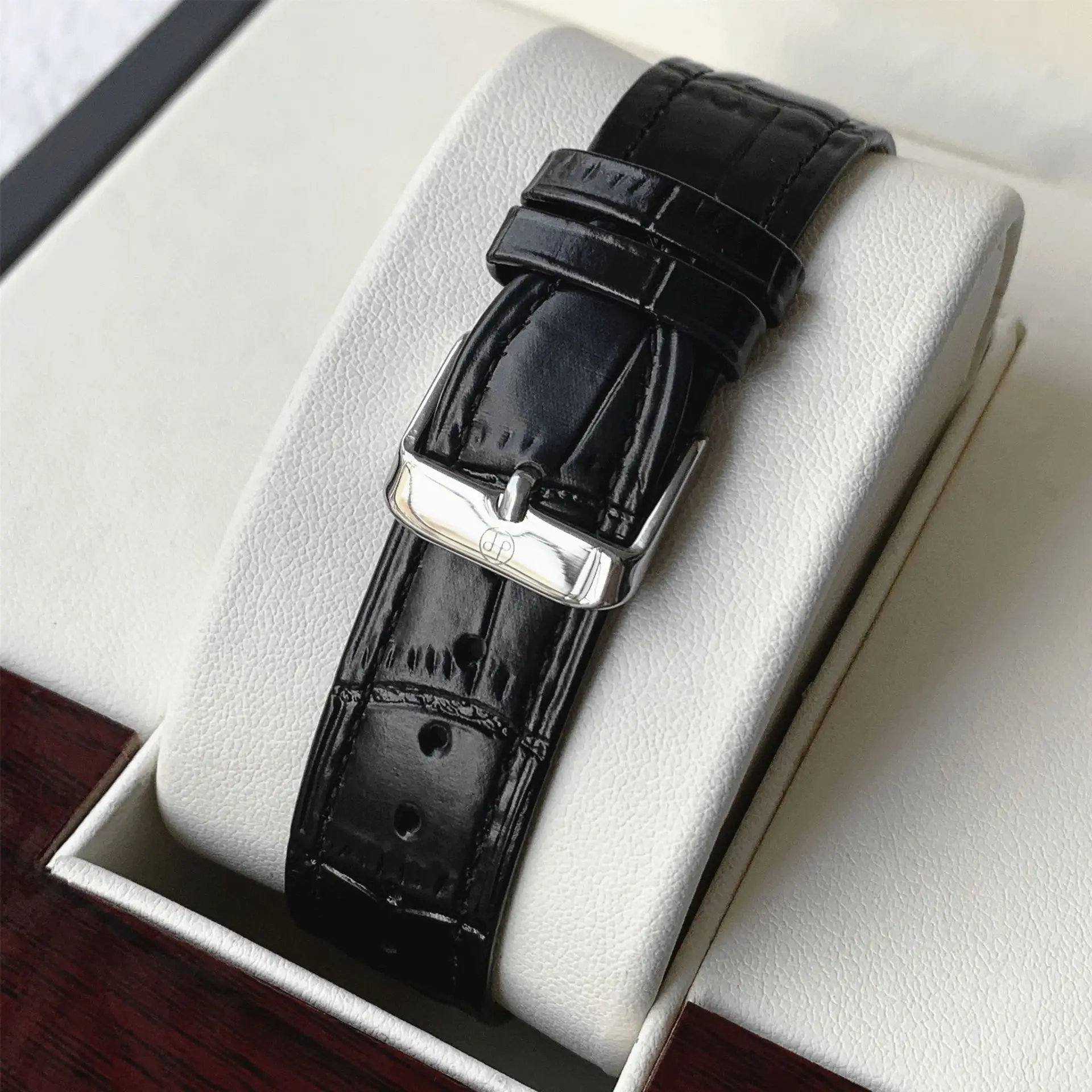 Men's Stainless Steel Belt Watch Waterproof Quartz