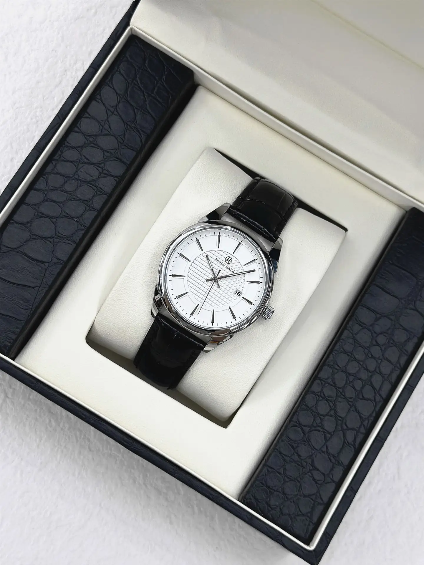Men's Stainless Steel Belt Watch Waterproof Quartz — feature 14