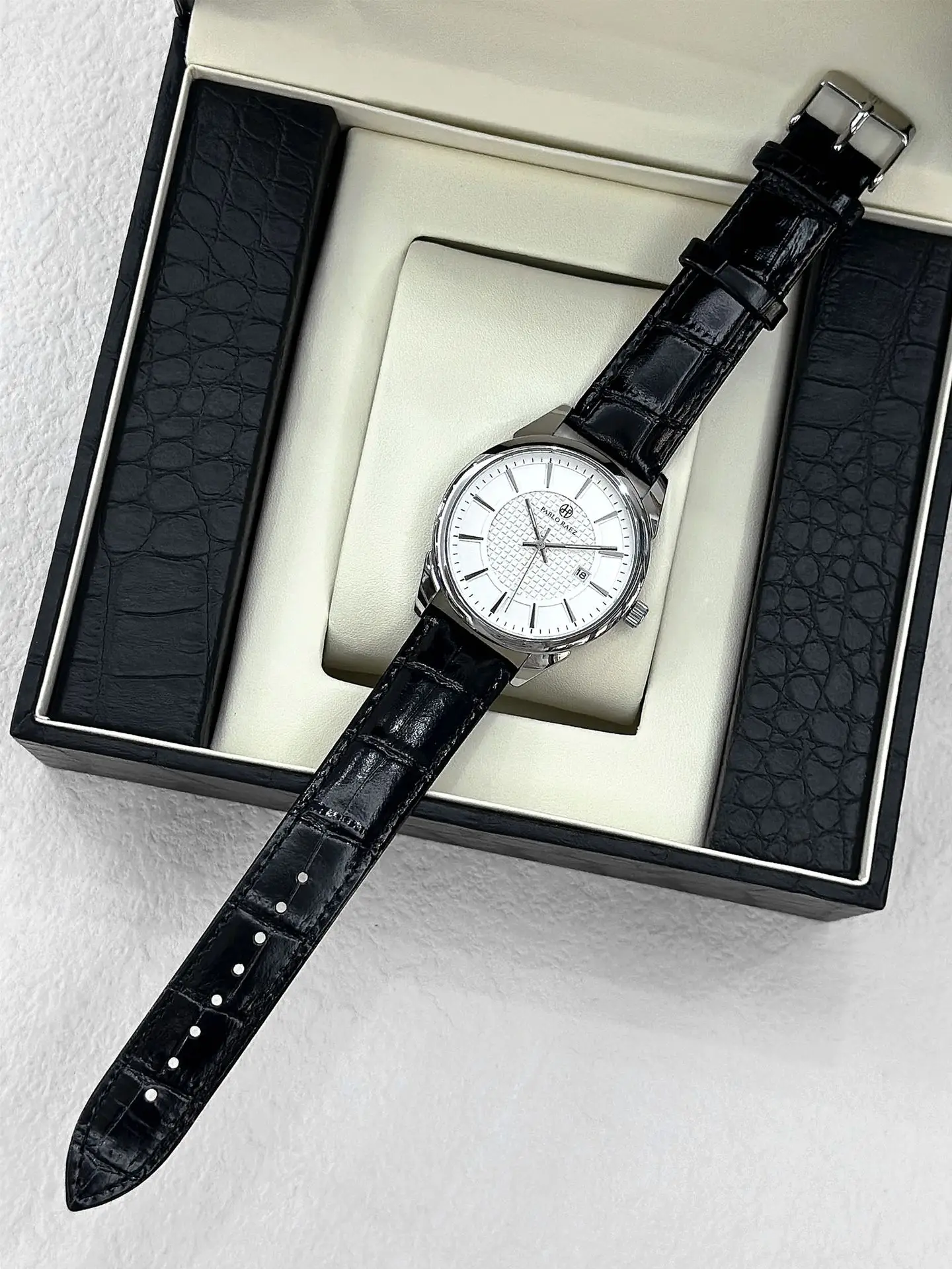 Men's Stainless Steel Belt Watch Waterproof Quartz — feature 15
