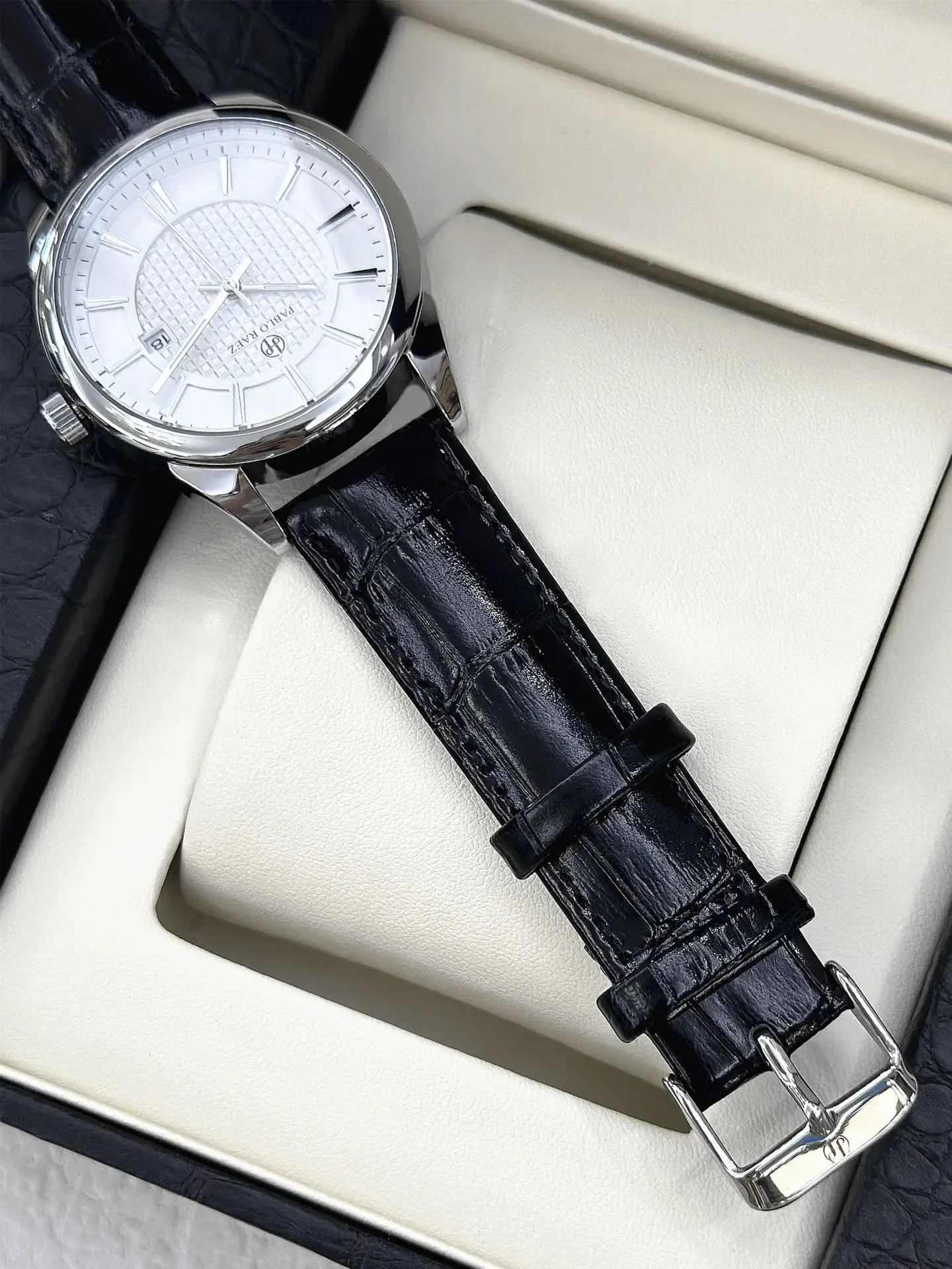 Men's Stainless Steel Belt Watch Waterproof Quartz — feature 16