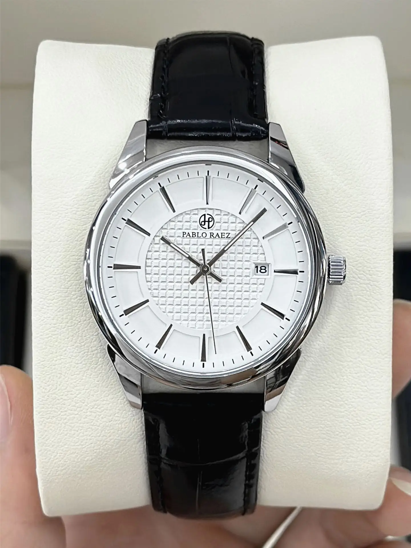Men's Stainless Steel Belt Watch Waterproof Quartz — feature 8
