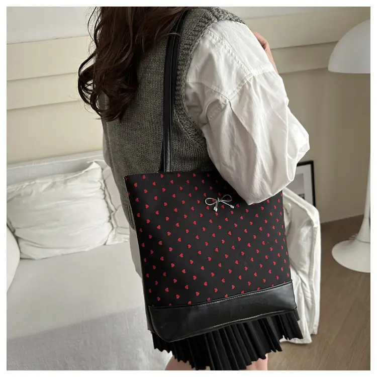 Black Polka Dot Women's Tote Bag 2024 — feature 20