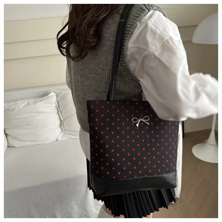 Black Polka Dot Women's Tote Bag 2024 — feature 21