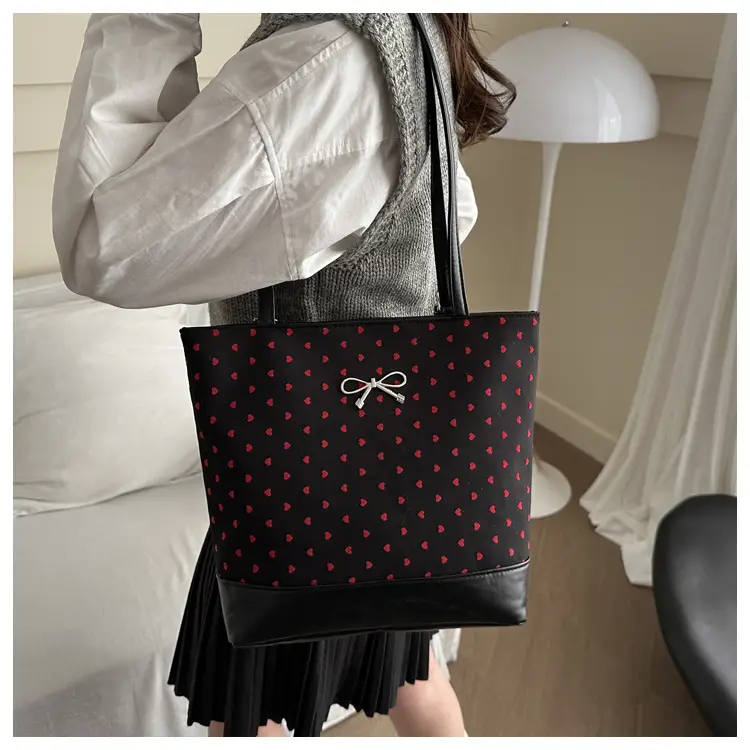Black Polka Dot Women's Tote Bag 2024 — feature 23