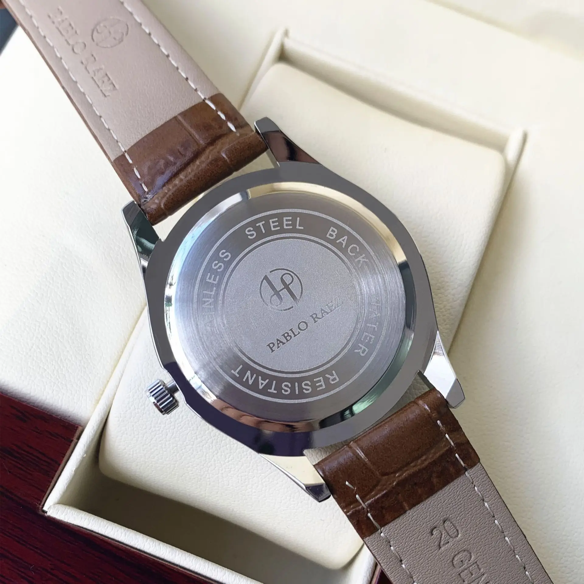 Men's Simple Quartz Watch with Leather Strap - Image 12
