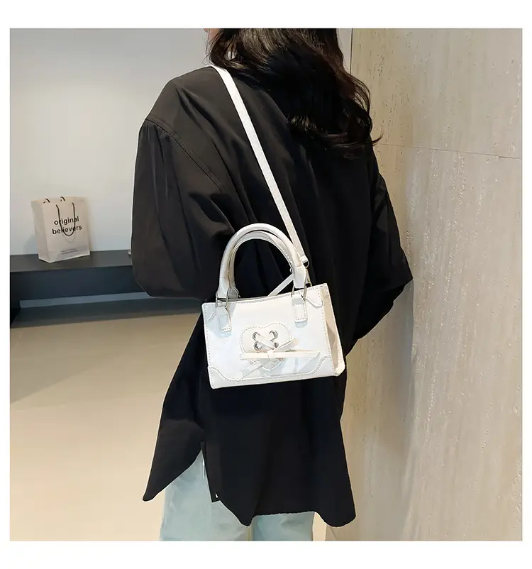 Red Korean Style Shoulder Bag 2024 Autumn — feature 20