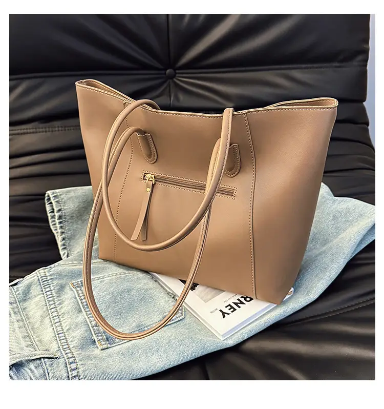 Large Capacity Leather Tote Bag for Women Brown — feature 10