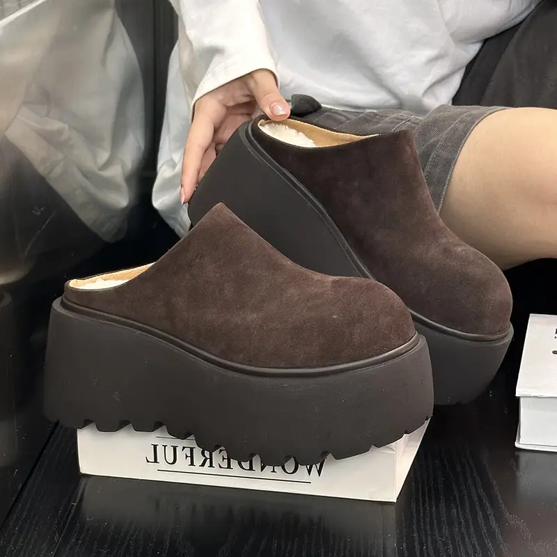 Women's Fleece Platform Slippers Brown Winter — feature 2