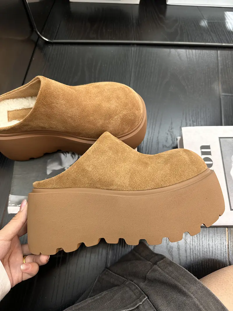 Women's Fleece Platform Slippers Brown Winter — feature 7
