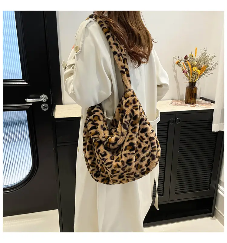 Leopard Print Plush Shoulder Bag Autumn Winter New Korean Style — feature 15
