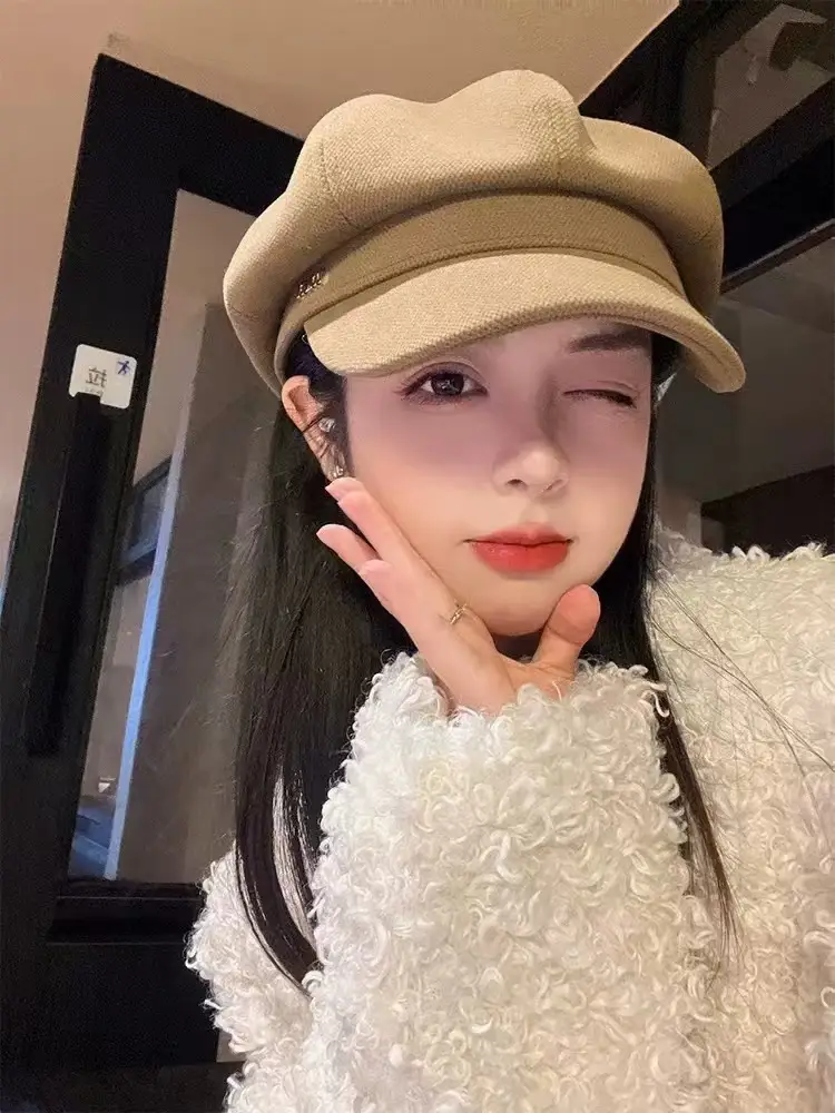 Women's Korean Painter Cap Autumn Winter Face Protector — feature 10